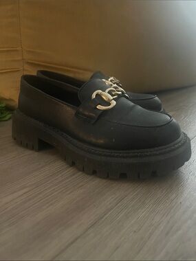 Chunky Chain Loafers